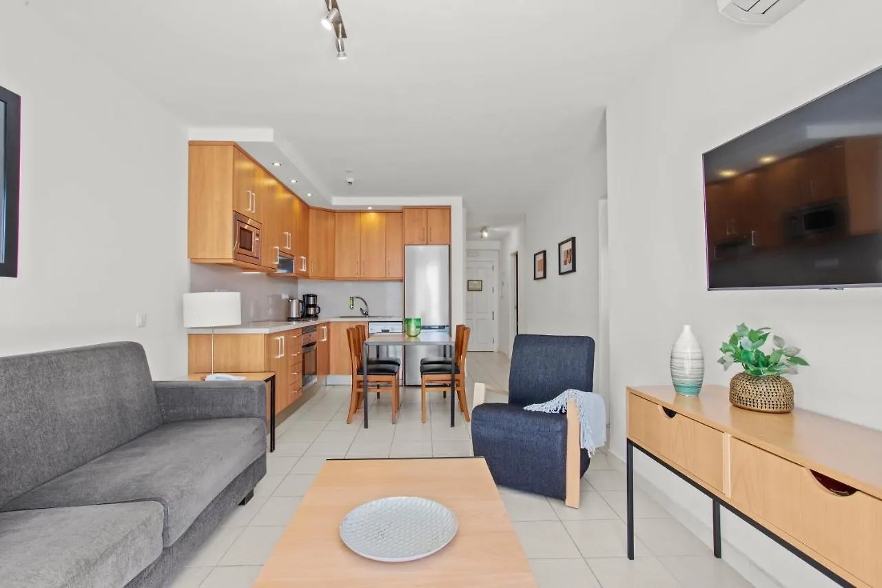 Ramada Residences By Wyndham Costa Adeje מלון דירות אדחה