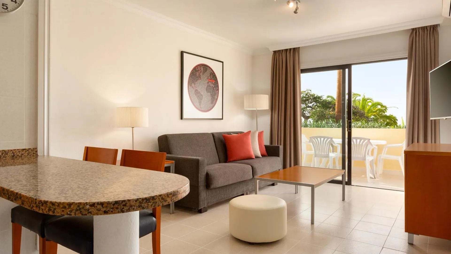 מלון דירות Ramada Residences By Wyndham Costa Adeje