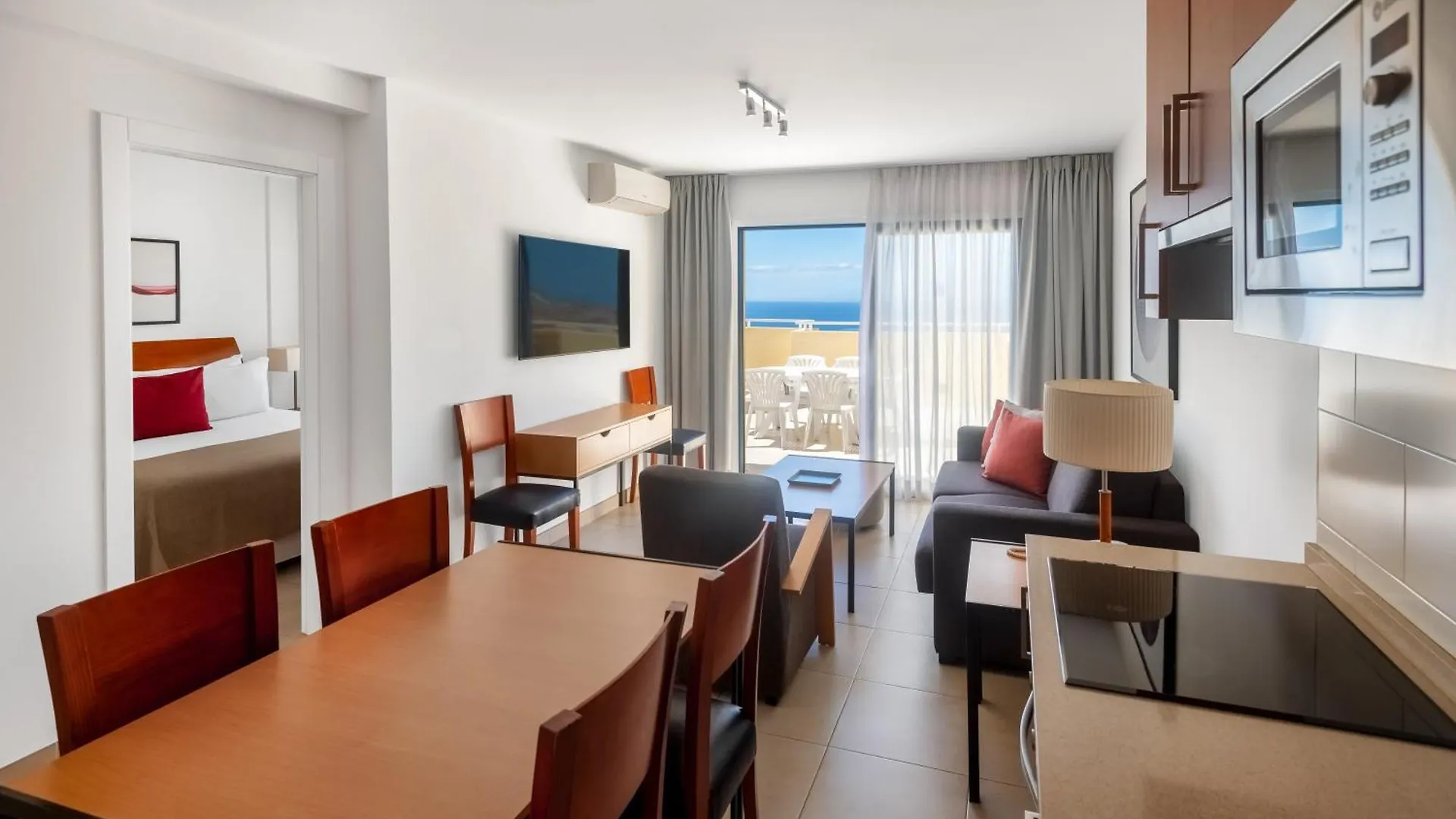 Ramada Residences By Wyndham Costa Adeje 3*, אדחה ספרד