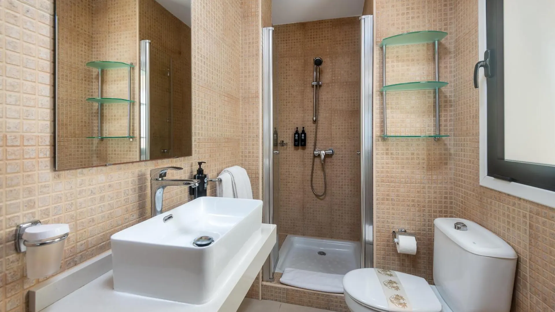Aparthotel Ramada Residences By Wyndham Costa Adeje