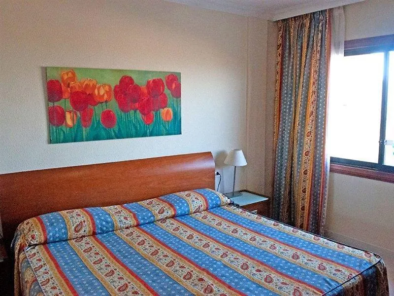 Ramada Residences By Wyndham Costa Adeje מלון דירות