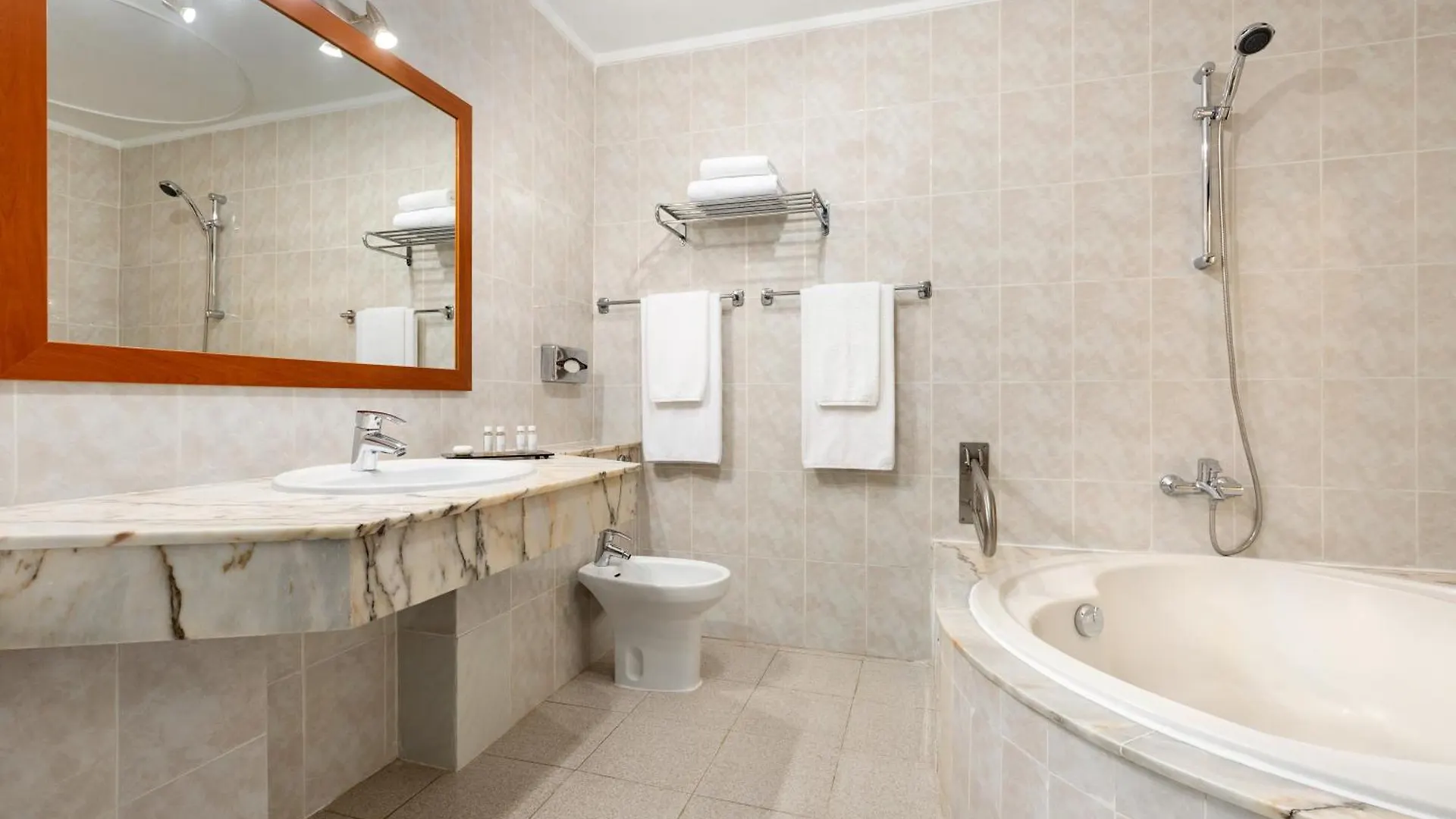 Apart-hotel Ramada Residences By Wyndham Costa Adeje