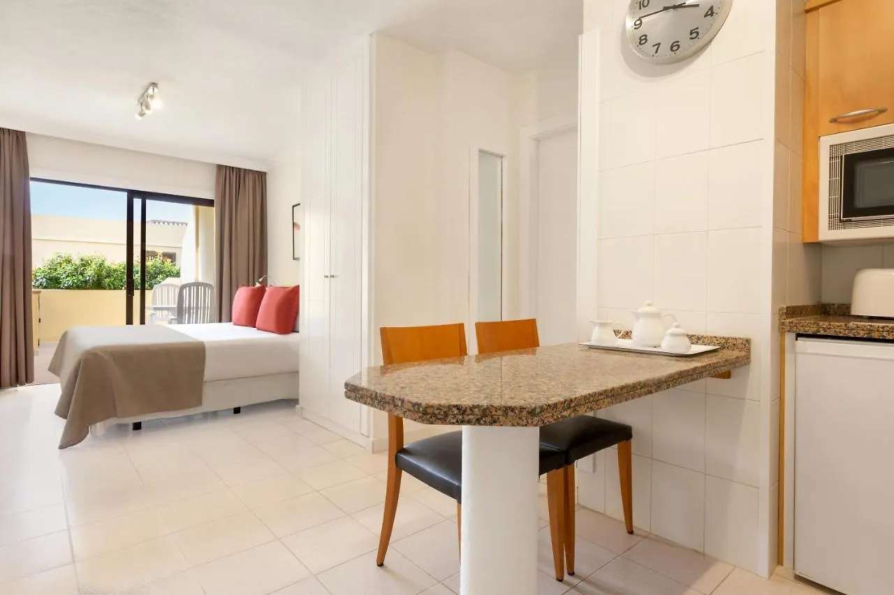 *** Aparthotel Ramada Residences By Wyndham Costa Adeje Španělsko